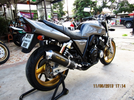 CB400 ปี98 VerS ทะเบียนพร้อมโอน รถสวยกริฟ