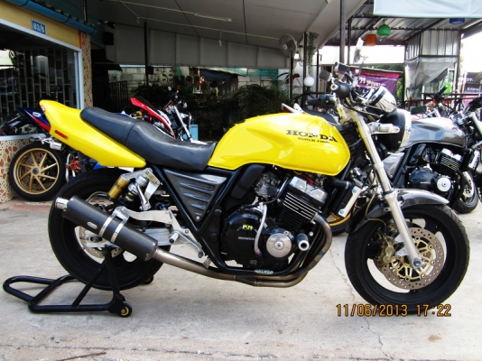 CB400 ปี98 VerS อินวอย+สรรพสามิตร แต่งทั้งคัน ของแต่งก็คุ้มแล้ว