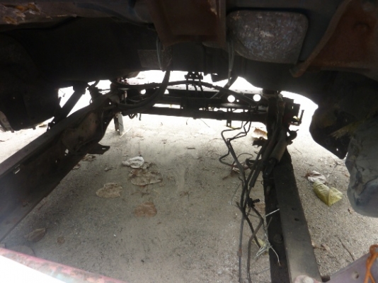 หัวเก๋ง ISUZU NPR การ์ตูน D822