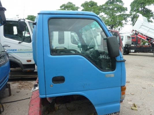 หัวเก๋ง ISUZU NPR การ์ตูน D822