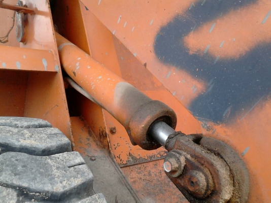 ขายด่วนรถตักล้อยาง TOYOTA STDL8 JOB FIGTHER 320000