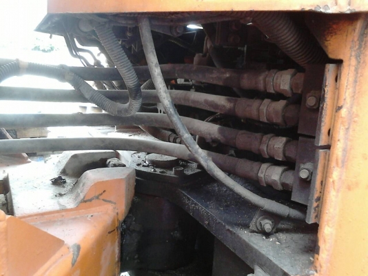 ขายด่วนรถตักล้อยาง TOYOTA STDL8 JOB FIGTHER 320000