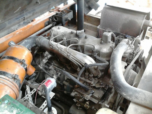 ขายด่วนรถตักล้อยาง TOYOTA STDL8 JOB FIGTHER 320000