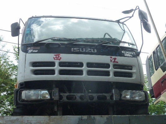 หัวเก๋ง ISUZU GIGA หัวลาก D830