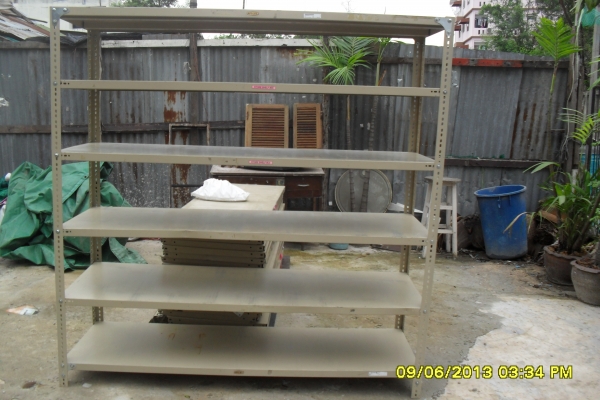 ขายชั้นเหล็กวางของ  ลัคกี้