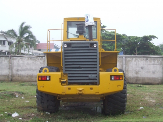 ขายรถตักล้อยางขนาดใหญ่(สูง3.5ม.) VOLVO L150C พร้อมใช้งาน