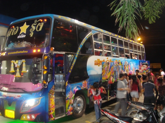 ขายรถบัสเบนช์ เครื่อง ek 100 260 แรง สถาพใหม่ พร้อมใช้งาน