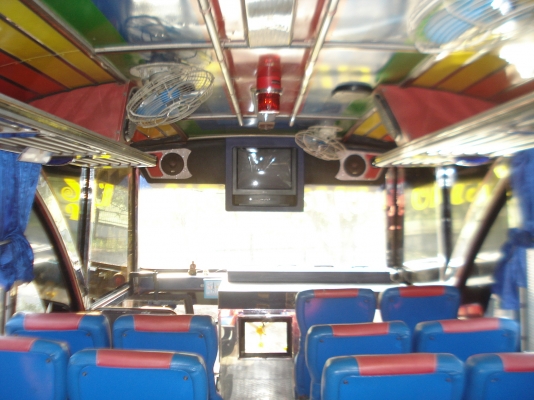 ขายรถบัสเบนช์ เครื่อง ek 100 260 แรง สถาพใหม่ พร้อมใช้งาน