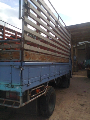 ขายอีซูซุ120 NPR เครื่องฝาขาว เฟืองเอฟหน้าหลัง เดิมๆ ราคาต่อรองใด้