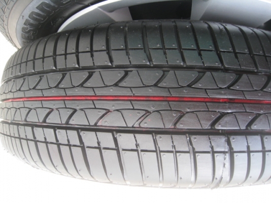 ขายกะทะล้อ Suzuki 4รู100+ ฝาครอบ + ยางป้ายแดง 175/65r15 มี 2ชุดครับ ปี1813,2013 (081-3747940)