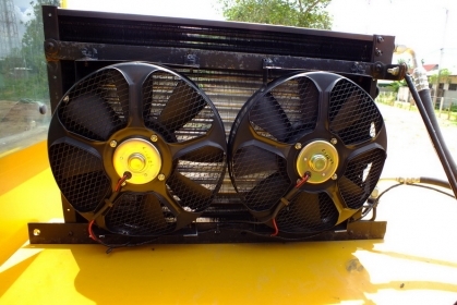 ขาย WA100-1 นำเข้าเอง  ขายเอง  ไม่เคยใช้งานในไทย สวยกิ๊ป! +  คลิปการทำงาน