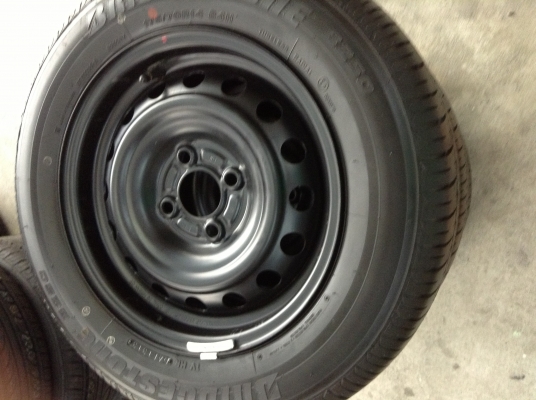 ยางป้ายแดง 175 70r14 บริสโตน ปี13