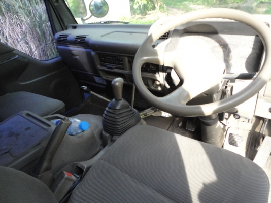 4 ล้อใหญ่ดั้ม ISUZU หัวการ์ตูน NKR 88 แรงม้า พร้อมใช้