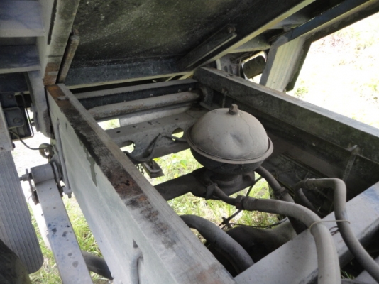 4 ล้อใหญ่ดั้ม ISUZU หัวการ์ตูน NKR 88 แรงม้า พร้อมใช้