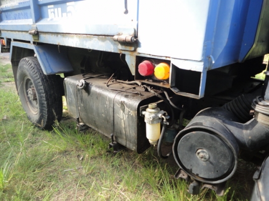 4 ล้อใหญ่ดั้ม ISUZU หัวการ์ตูน NKR 88 แรงม้า พร้อมใช้