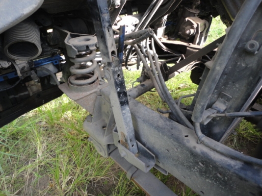 4 ล้อใหญ่ดั้ม ISUZU หัวการ์ตูน NKR 88 แรงม้า พร้อมใช้