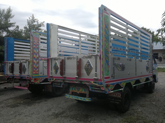 ขาย ISUZU NPR รถห้างทั้งคู่ ดั้มเกษตร 2 คัน