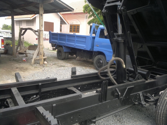 ขาย ISUZU NPR รถห้างทั้งคู่ ดั้มเกษตร 2 คัน