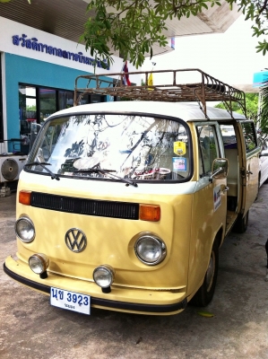 ขายโฟล์คแตงโมเลี้ยวบน