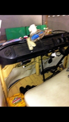 ขายโฟล์คแตงโมเลี้ยวบน