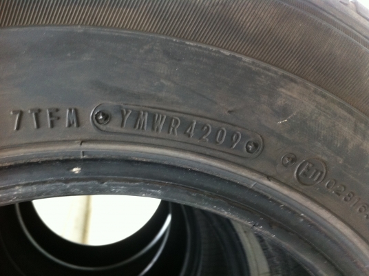 ขาย...ยางDunlop 185/70/13 ขาย...ยางDunlop 185/70/13