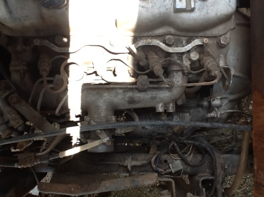 ขายเครื่องยนต์. Toyota. Bu. 85   แรงม้า.พร้อมเกีย   ใช้งานอยู่ปกติ
