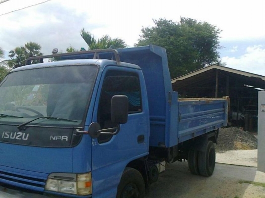 รถอิซูซุ 6 ล้อดั้ม NPR 130 แรงม้า ปี 48  สนใจติดต่อ 081 - 6079515