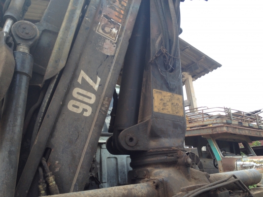 ขายเครนพับยี่ห้อ HIAB JONSERED 90Z 4ปลอก 8เมตร 4ตันครึ่ง มือขยุ้มเหล็ก
