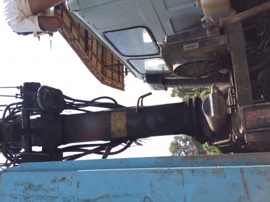 ขายเครนพับยี่ห้อ HIAB JONSERED 90Z 4ปลอก 8เมตร 4ตันครึ่ง มือขยุ้มเหล็ก