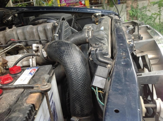 **ขายตัดรถบ้าน** Ford ranger 4x4 ปี 2000 มี ABS AIRBAG คู่ รถได้บางทั้งคัน