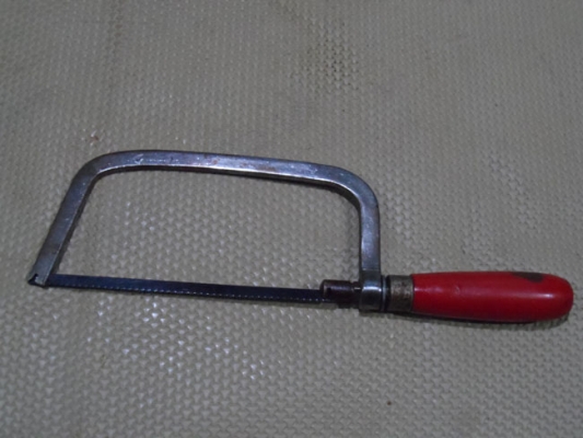 เลื่อยเอนกประสงค์พร้อมใบ