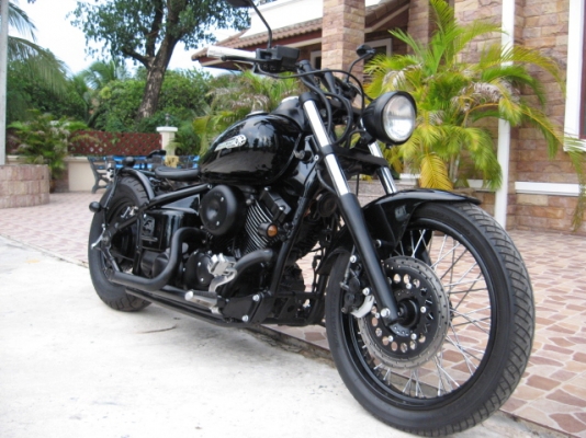 เสร็จแล้วรถลูกค้าสั่ง yamaha dragstar400 แต่งประกอบใหม่พร้อมทะเบียน..... เสร็จแล้วรถลูกค้าสั่ง yamaha dragstar400 แต่งประกอบใหม่พร้อมทะเบียน.....