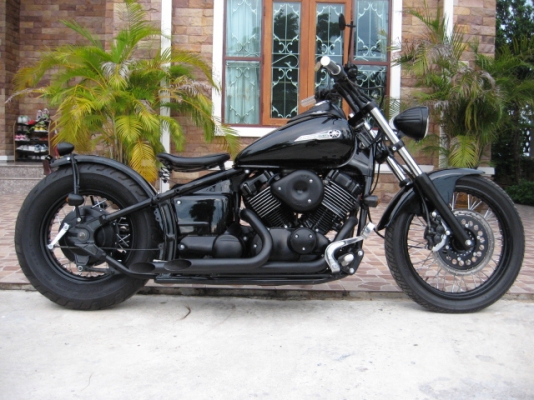 เสร็จแล้วรถลูกค้าสั่ง yamaha dragstar400 แต่งประกอบใหม่พร้อมทะเบียน.....