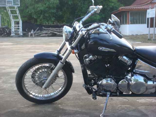 -------- YAMAHA Drag Star Custom 400 ---------