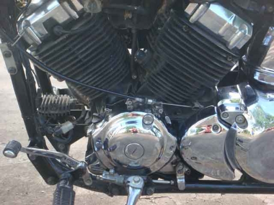 -------- YAMAHA Drag Star Custom 400 ---------