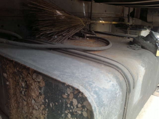 รถอิซูซุ 10 ล้อ รั้ว เปลื่ยนเครื่อง 195 แรงม้า สนใจติ ดต่อ 081 - 6079515 รถอิซูซุ 10 ล้อ รั้ว เปลื่ยนเครื่อง 195 แรงม้า สนใจติ ดต่อ 081 - 6079515