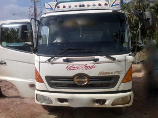 รถฮีโน่ 6 ล้อดั้ม 170 แรงม้า ปี 50 สนใจติดต่อ 081 - 6079515 รถฮีโน่ 6 ล้อดั้ม 170 แรงม้า ปี 50 สนใจติดต่อ 081 - 6079515