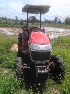 อยากขาย ยันม่าร์ 352t 35แรงม้า