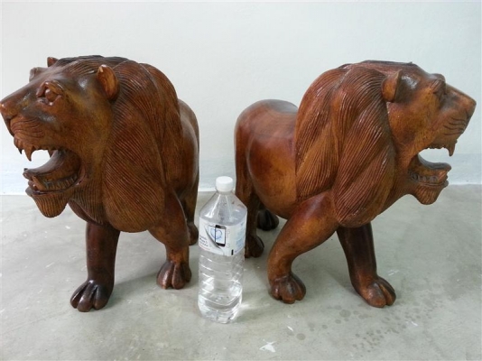 เก้าอี้โครงไม้สักแท้/ม้าลำพอง/สิงโตคู่ ทำจากไม้มะยมป่าทั้งต้น