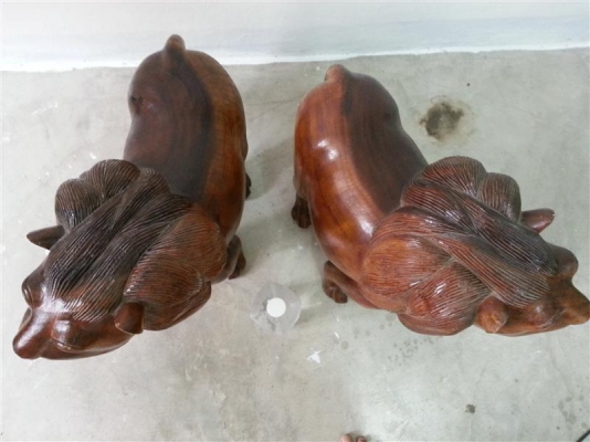 เก้าอี้โครงไม้สักแท้/ม้าลำพอง/สิงโตคู่ ทำจากไม้มะยมป่าทั้งต้น