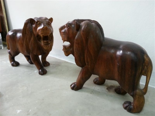 เก้าอี้โครงไม้สักแท้/ม้าลำพอง/สิงโตคู่ ทำจากไม้มะยมป่าทั้งต้น