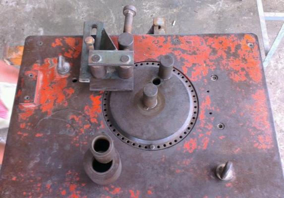 Sell> เครื่องดัดเหล็กก่อสร้าง พร้อมตัดในตัว ของอิตาลีครับ หาอยู่ไม่ผิดหวัง ใช้งานได้เต็มระบบครับ