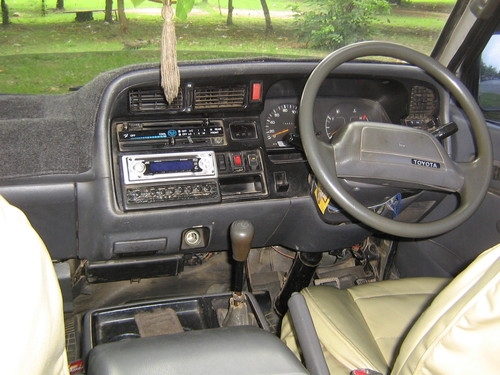 ขายรถตู้ ด่วน