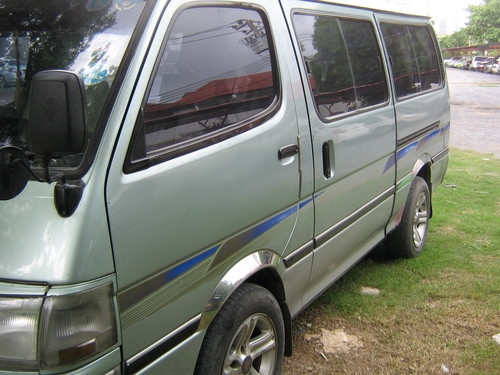 ขายรถตู้ ด่วน