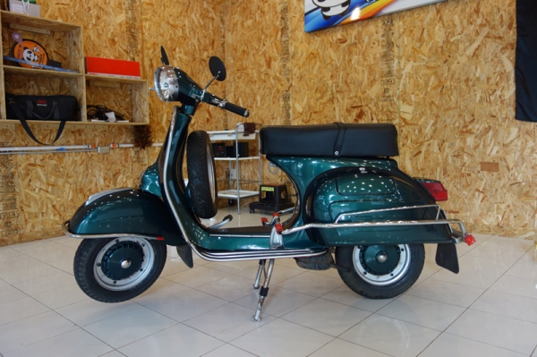 เวสป้า อิตาลี่2คัน ปี2510เเละ2517 ทะเบียนเเท้พร้อมโอน