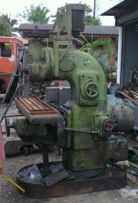 Sell> แท่นเจียรทูล เจียรใบมีด เครื่องรุ่นเก่าแต่ใช้งานได้ดีครับ มีออโต้ด้วยครับ เครื่องของอังกฤษครับ