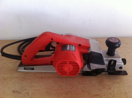 กบไสไม้3นิ้วMaktecรุ่นMT110ใหม่ ใช้งานครั้งเดียว ถูกๆ