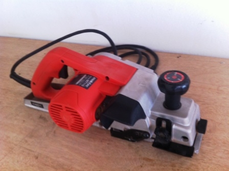 กบไสไม้3นิ้วMaktecรุ่นMT110ใหม่ ใช้งานครั้งเดียว ถูกๆ กบไสไม้3นิ้วMaktecรุ่นMT110ใหม่ ใช้งานครั้งเดียว ถูกๆ