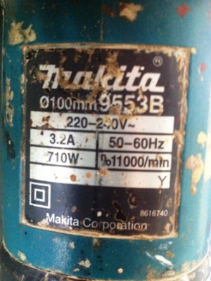 เครื่องเจียรไฟฟ้าMakitaรุ่น 9553B สภาพใหม่ ราคาถูก เครื่องเจียรไฟฟ้าMakitaรุ่น 9553B สภาพใหม่ ราคาถูก