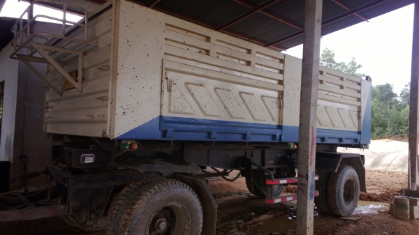 (หลุดมัดจำ)หางพ่วงดั้ม2คาน*ผลิตเมื่อ 28-8-49 ยางสวยเต็มทั้ง8เส้น